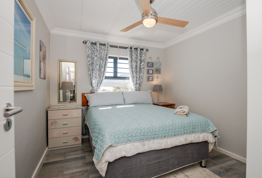 2 Bedroom Property for Sale in Pringle Bay Western Cape